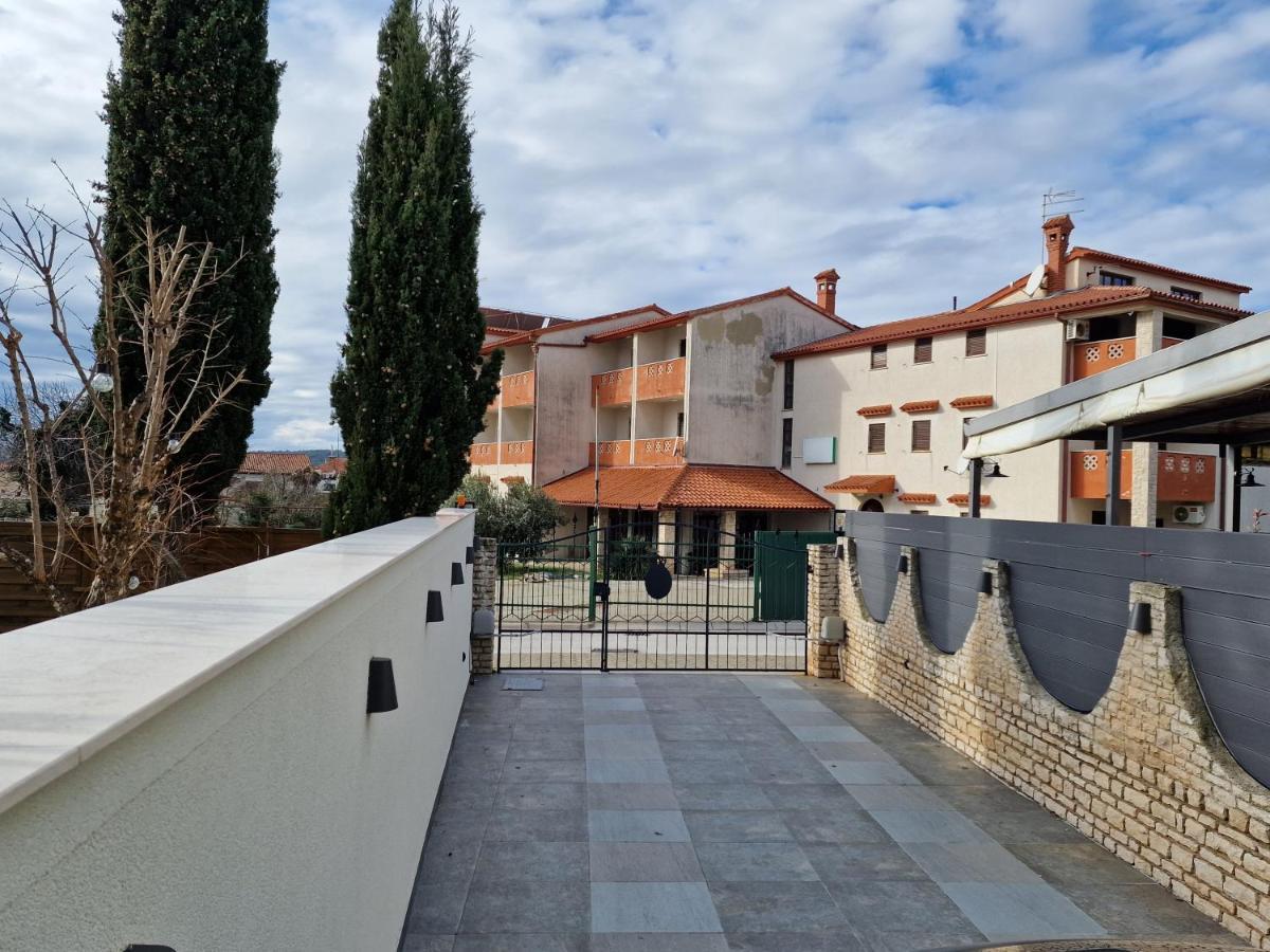 Apartmani Carla Medulin Exterior photo